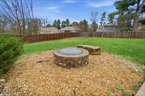Exterior - 505 Conrad Dr, Cincinnati, OH 45231 photo 9 of 11