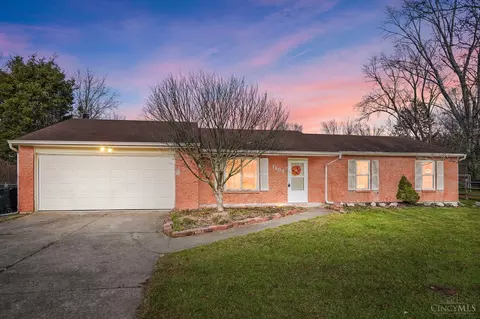 1184 Kash Dr, Day Heights, OH 45150