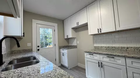 Kitchen - 6949 Cambridge Ave, Mariemont, OH 45227 photo 1 of 3