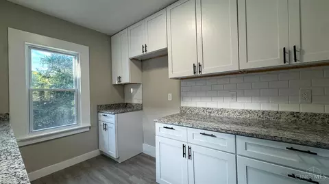 Kitchen - 6949 Cambridge Ave, Mariemont, OH 45227 photo 2 of 3