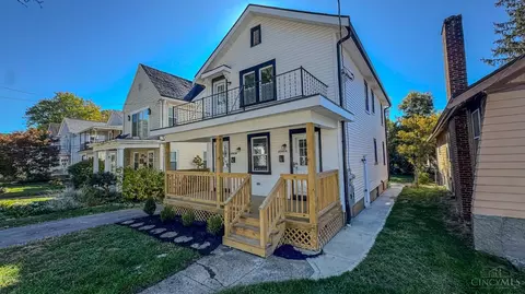 Exterior - 6949 Cambridge Ave, Mariemont, OH 45227 photo 2 of 4
