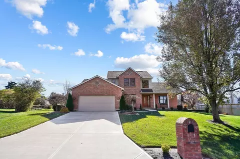 1325 Pineview Ct, Hamilton, OH 45013