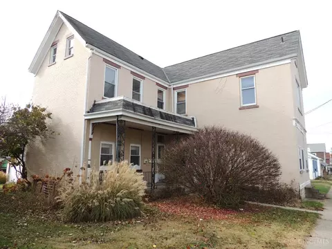 17 Maple St, Reading, OH 45215
