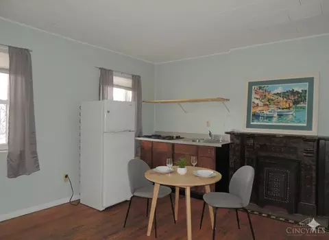 Dining - 17 Maple St, Reading, OH 45215 photo 2 of 2