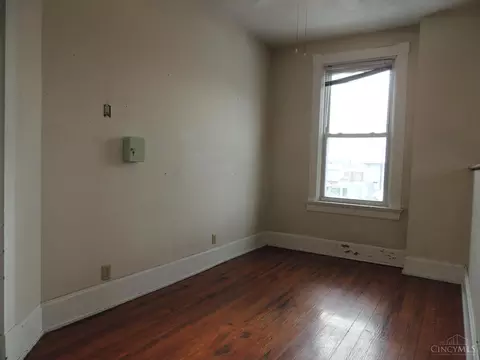 Bedroom - 17 Maple St, Reading, OH 45215 photo 1 of 10