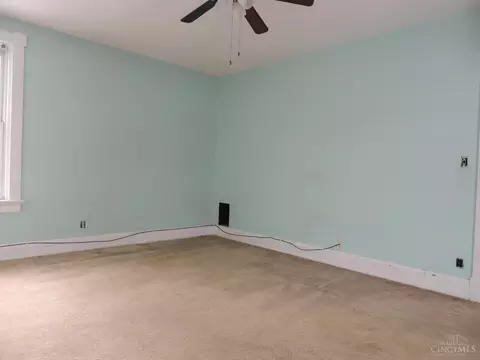 Bedroom - 17 Maple St, Reading, OH 45215 photo 5 of 10