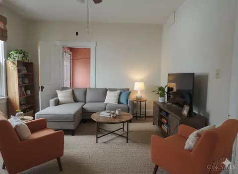 Living - 17 Maple St, Reading, OH 45215 photo 1 of 4