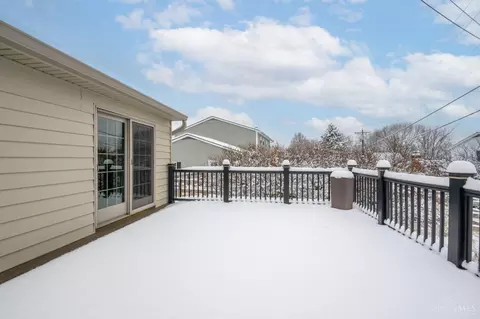 Exterior - 7368 Pickway Dr, Cincinnati, OH 45233 photo 4 of 5