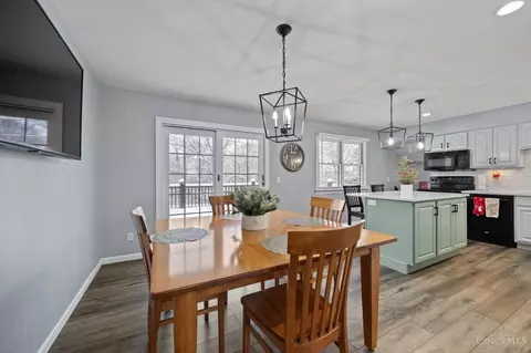 Dining - 7368 Pickway Dr, Cincinnati, OH 45233 photo 1 of 2