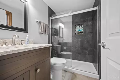 Bath - 7368 Pickway Dr, Cincinnati, OH 45233 photo 1 of 2