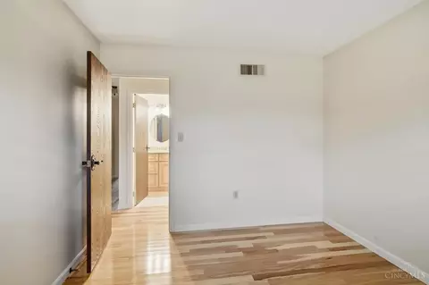 Bedroom - 4054 Foster Maineville Rd, Morrow, OH 45152 photo 10 of 10