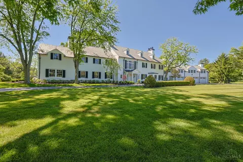 Exterior - 9675 Cunningham Rd, Cincinnati, OH 45243 photo 3 of 20