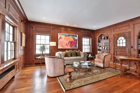 Living - 9675 Cunningham Rd, Cincinnati, OH 45243 photo 7 of 11