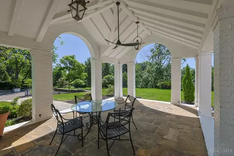 Exterior - 9675 Cunningham Rd, Cincinnati, OH 45243 photo 6 of 20