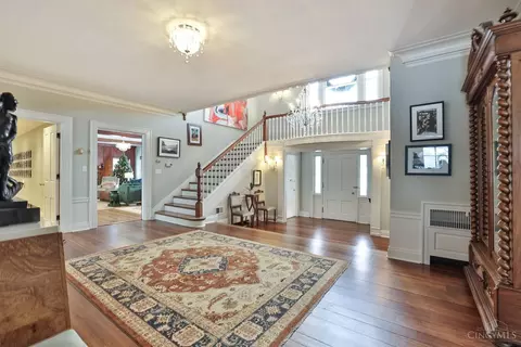 Entry Way - 9675 Cunningham Rd, Cincinnati, OH 45243 photo 1 of 6