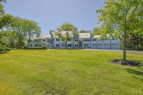 9675 Cunningham Rd, Cincinnati, OH 45243