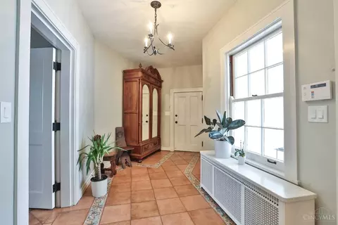 Entry Way - 9675 Cunningham Rd, Cincinnati, OH 45243 photo 6 of 6