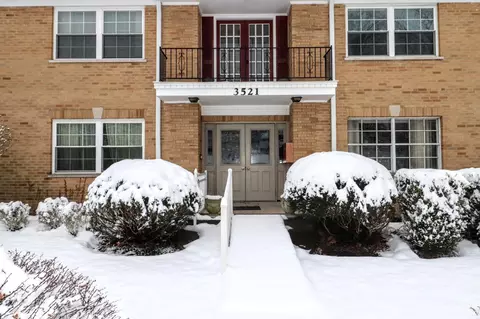 Exterior - 3521 Section Rd, Cincinnati, OH 45237 photo 2 of 4