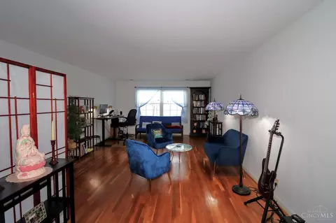 Living - 3521 Section Rd, Cincinnati, OH 45237 photo 3 of 3