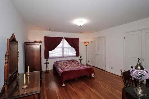 Bedroom - 3521 Section Rd, Cincinnati, OH 45237 photo 2 of 4