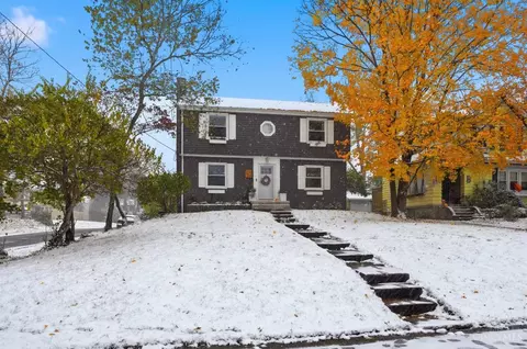 5728 Valley View Ave, Cincinnati, OH 45213