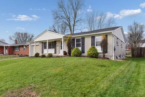 1679 Laval Dr, Cincinnati, OH 45255 photo 2