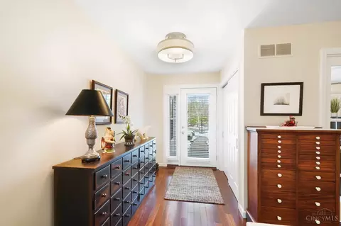 Entry Way - 7922 Bar Harbor Dr, Cincinnati, OH 45255 photo 1 of 4