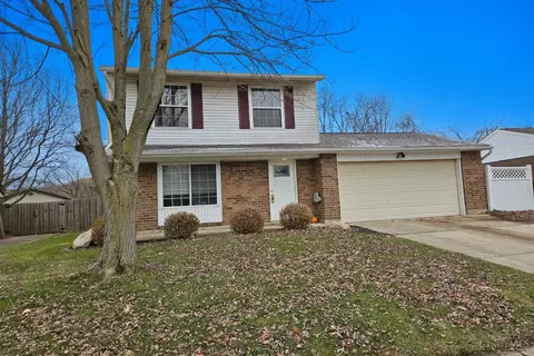 7937 Rustic Woods Dr, Huber Heights, OH 45424