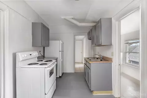 Kitchen - 3518 Eighth St, Cincinnati, OH 45205 photo 1 of 2