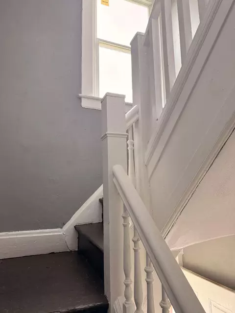 Entry Way - 1015 Purcell Ave, Cincinnati, OH 45205 photo 6 of 6