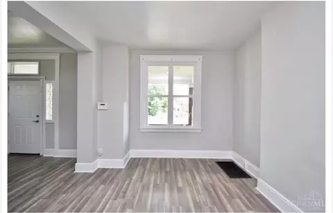 Living - 1015 Purcell Ave, Cincinnati, OH 45205 photo 3 of 5