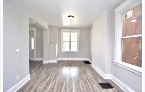 Living - 1015 Purcell Ave, Cincinnati, OH 45205 photo 2 of 5