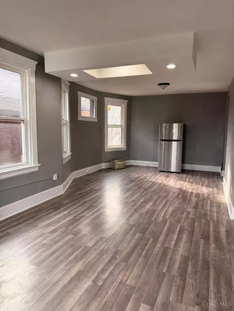 Living - 1015 Purcell Ave, Cincinnati, OH 45205 photo 5 of 5