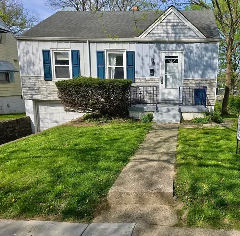 5305 Charloe St, Cincinnati, OH 45227