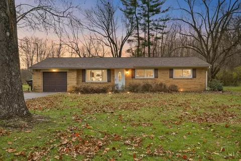 709 Oskamp Dr, Loveland, OH 45140