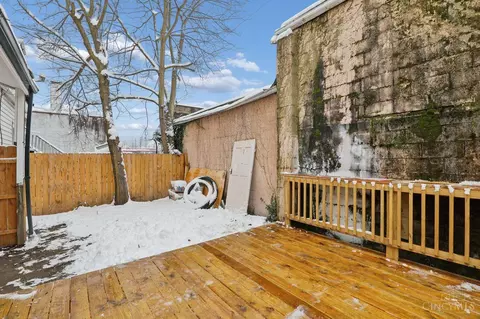 Exterior - 3 Seventy Third St, Cincinnati, OH 45216 photo 7 of 7