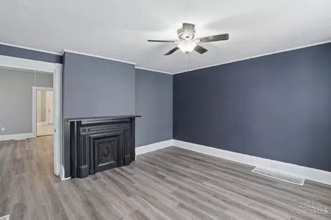 Living - 3 Seventy Third St, Cincinnati, OH 45216 photo 2 of 3