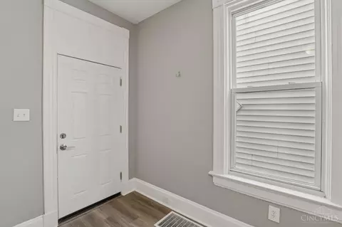 Entry Way - 3 Seventy Third St, Cincinnati, OH 45216 photo 1 of 5