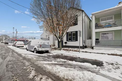 3 Seventy Third St, Cincinnati, OH 45216