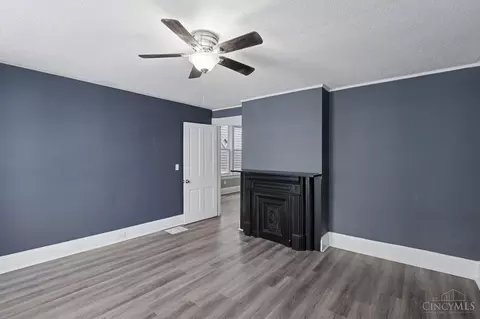 Living - 3 Seventy Third St, Cincinnati, OH 45216 photo 3 of 3