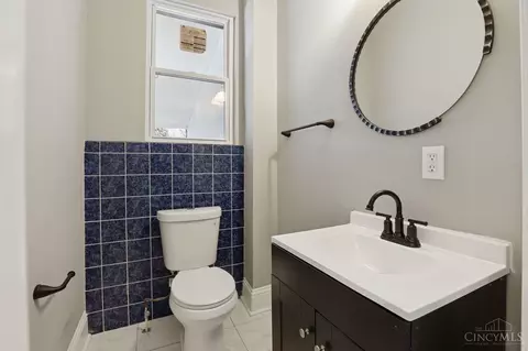 Bath - 3 Seventy Third St, Cincinnati, OH 45216 photo 3 of 6