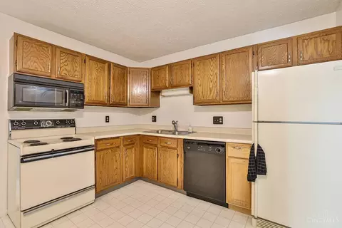 Kitchen - 5936 Harrison Ave, Cincinnati, OH 45248 photo 3 of 3