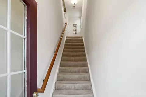 7643 Skyview Cir, Cincinnati, OH 45248 photo 3