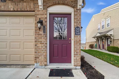 7643 Skyview Cir, Cincinnati, OH 45248 photo 2