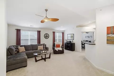 7643 Skyview Cir, Cincinnati, OH 45248 photo 5