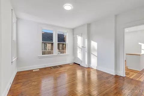 Living - 3200 Glenway Ave, Cincinnati, OH 45204 photo 3 of 7