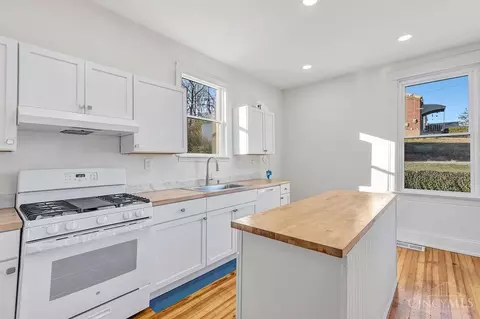 Kitchen - 3200 Glenway Ave, Cincinnati, OH 45204 photo 1 of 4