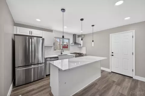 Kitchen - 11761 Hanover Rd, Forest Park, OH 45240 photo 3 of 7