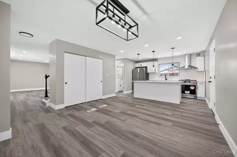 Entry Way - 11761 Hanover Rd, Forest Park, OH 45240 photo 1 of 2