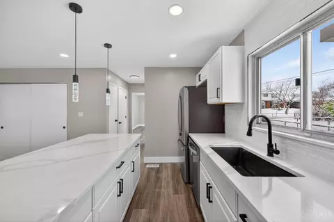 Kitchen - 11761 Hanover Rd, Forest Park, OH 45240 photo 5 of 7